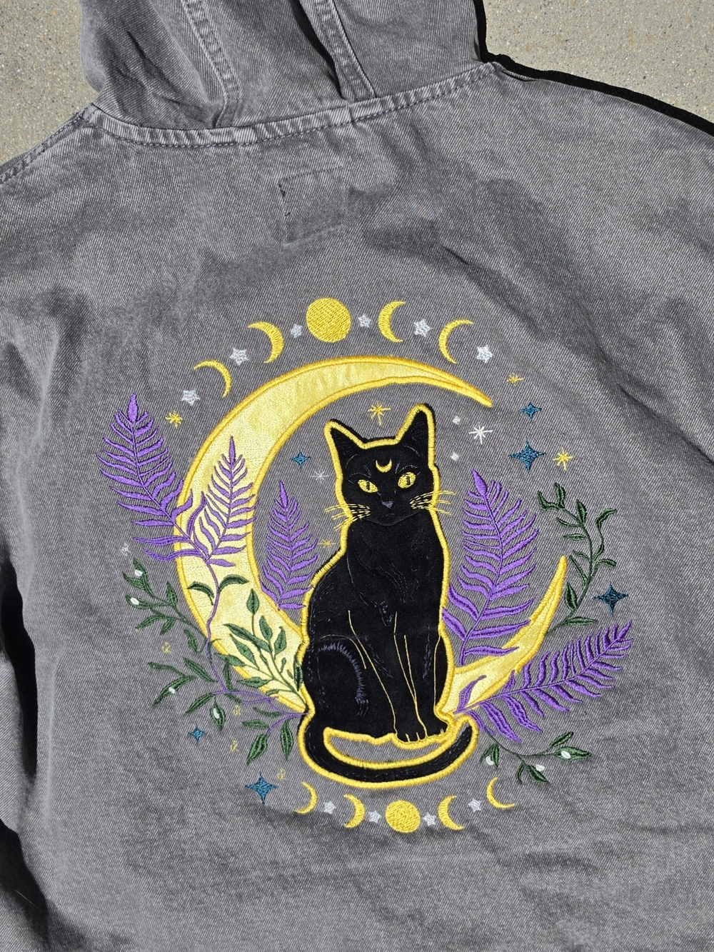 Upcycled Embroidered Celestial Black Cat Faded Gray Zip Hoodie Jacket. Womens S - Picture 9 of 9